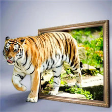 Load image into Gallery viewer, Broderie diamant tigre hors du cadre
