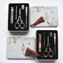 Load image into Gallery viewer, Vintage scissors and accessories kit with their box
