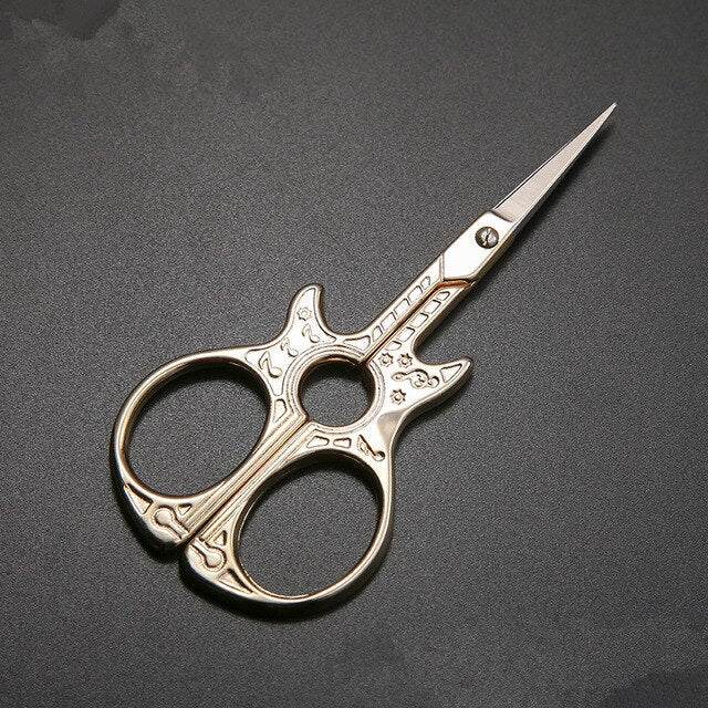 Guitar scissors